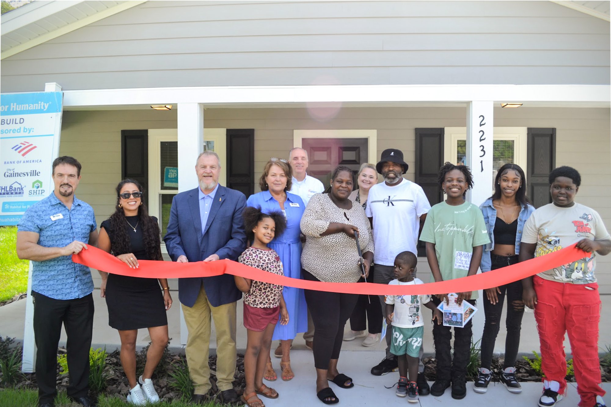 Ribbon cutting celebrating community support, showcasing Radiant’s long-standing commitment to uplifting North Central Florida.